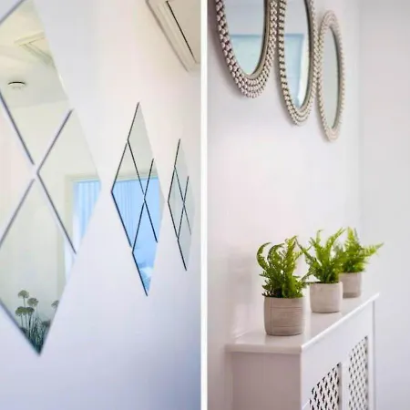 Amberley House - With Hot Tub + Free Parking York